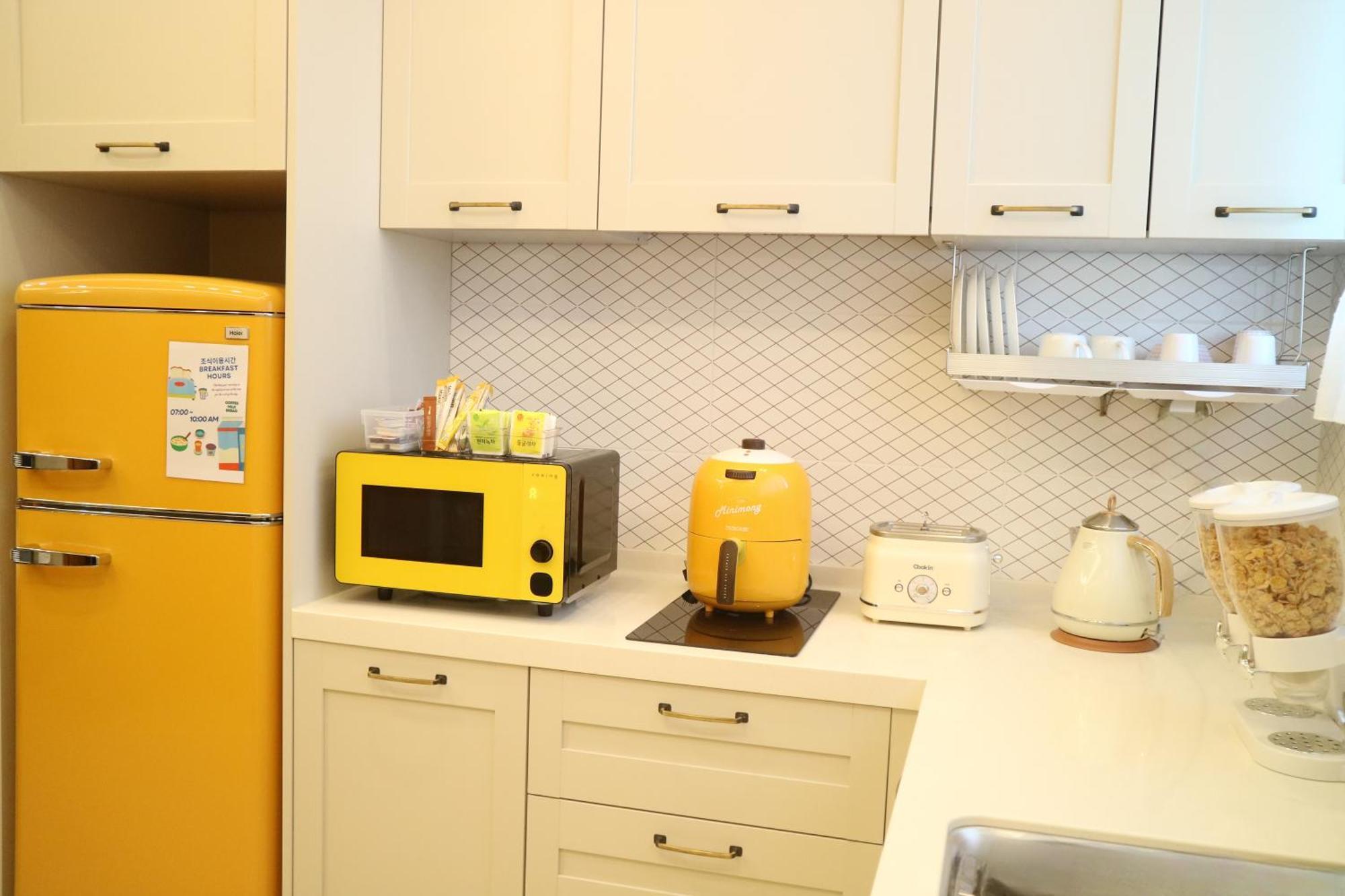 Incheon Airport Guest House King Екстериор снимка